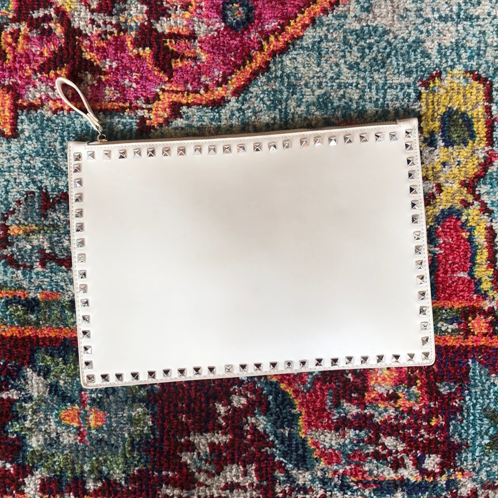 Studded clutch white